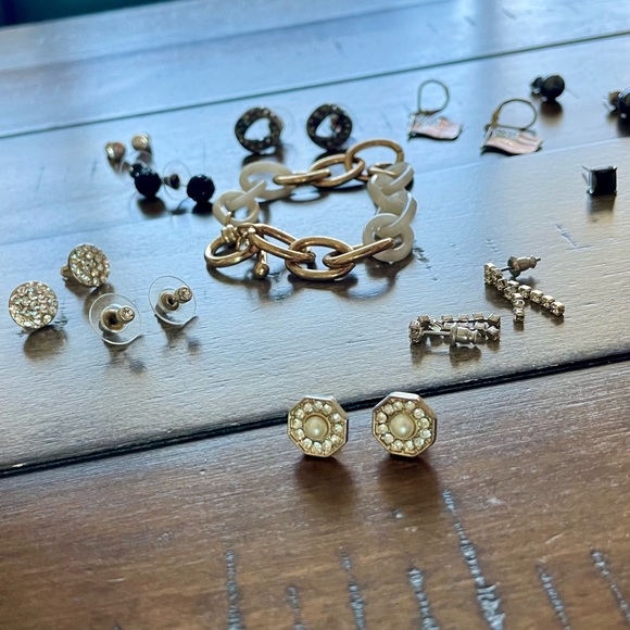 Jewelry Bundle - Picture 2 of 13